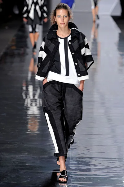 Look 22